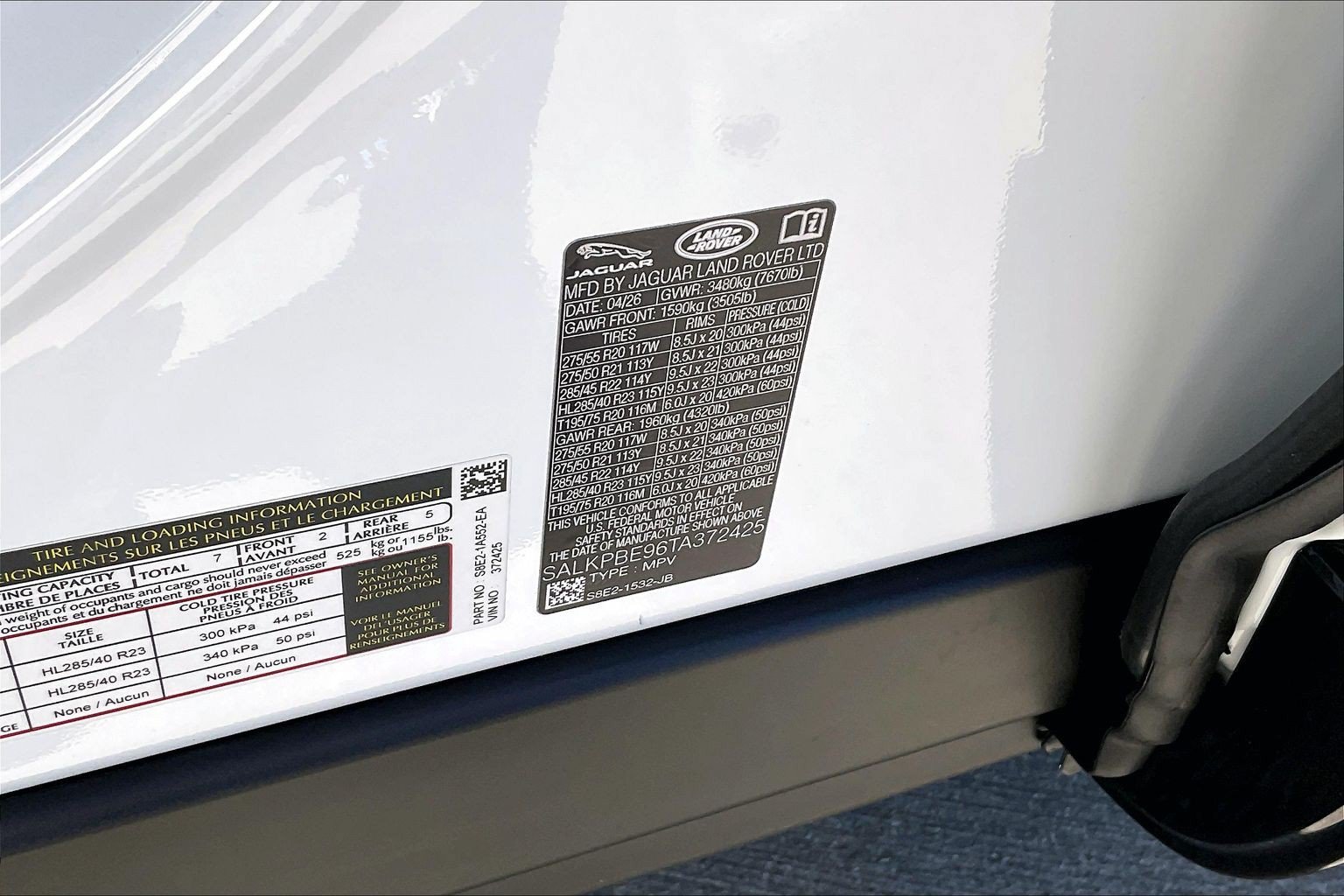 New 2026 Land Rover Range Rover Long Wheelbase SE AWD/4WD image 15