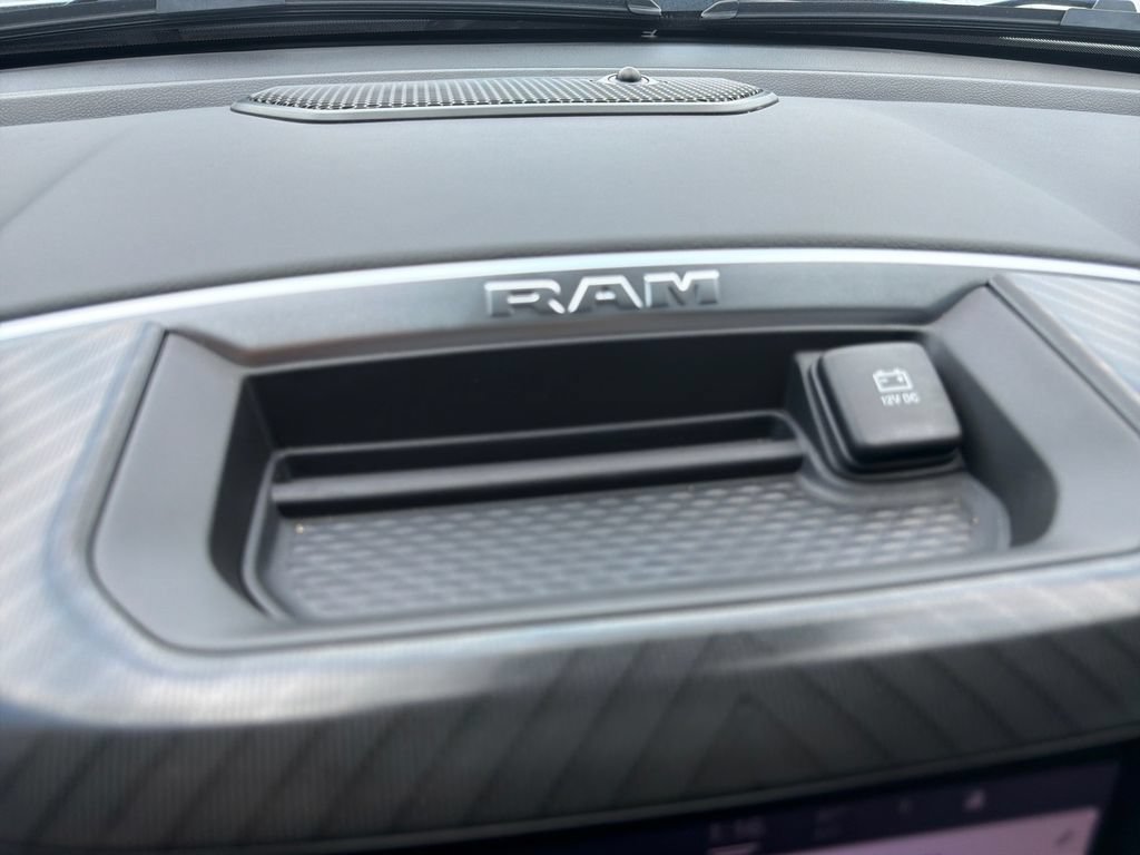 Used 2025 RAM 1500 Big Horn AWD/4WD image 34