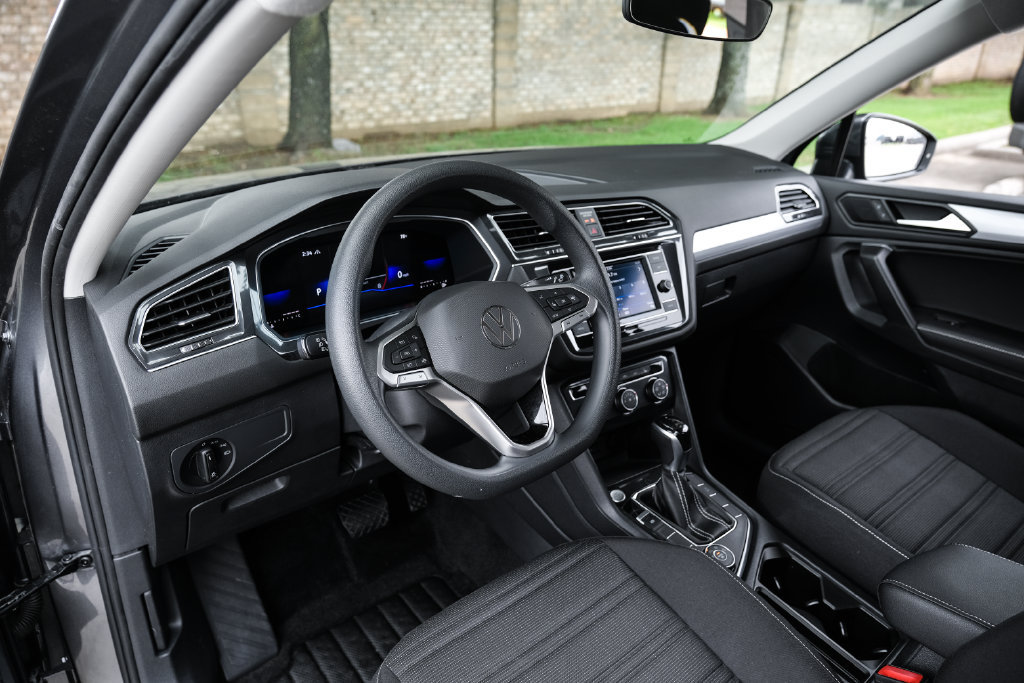 Used 2023 Volkswagen Tiguan S AWD/4WD image 25