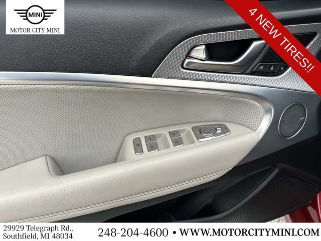 Used 2022 Genesis G70 3.3T w/ Sport Advanced Package image 18