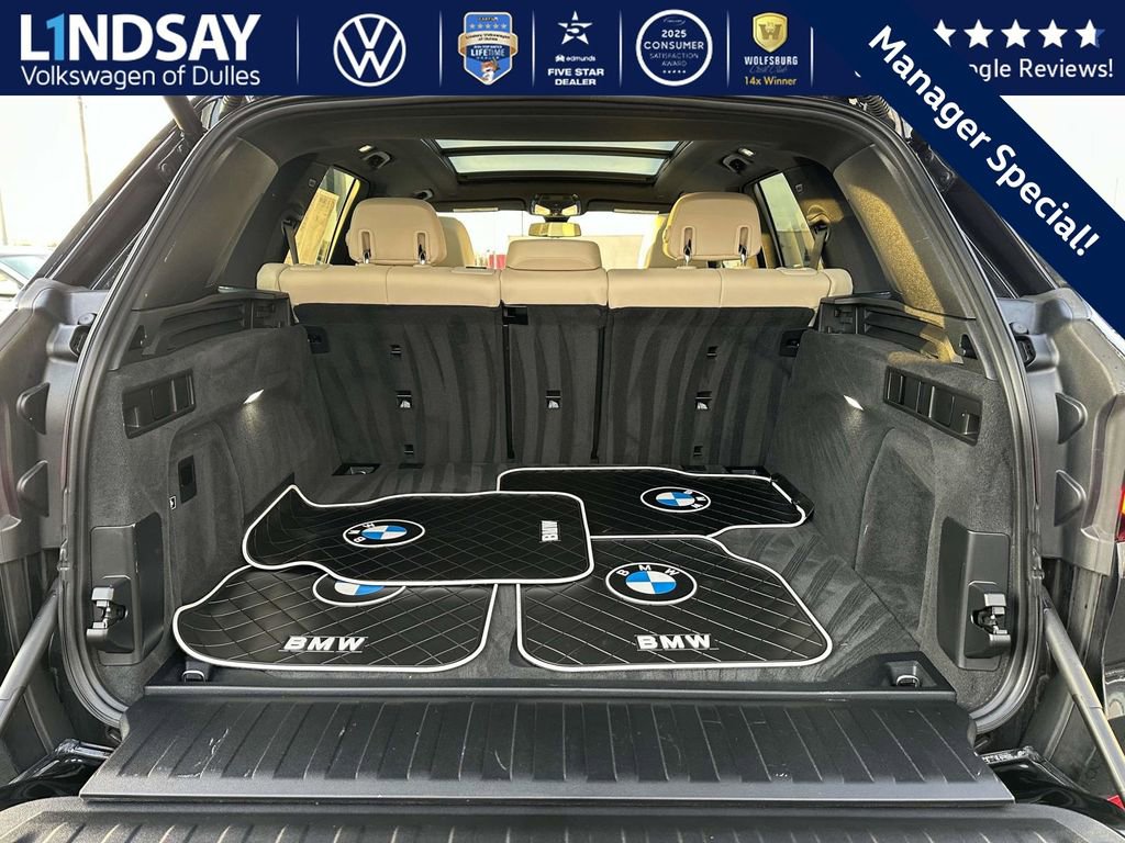 Used 2021 BMW X5 xDrive40i w/ Premium Package image 11