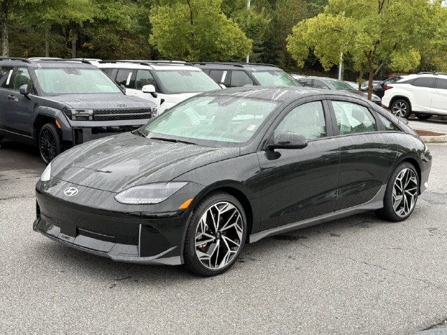 Used 2023 Hyundai Ioniq 6 Limited w/ Cargo Package RWD image 3