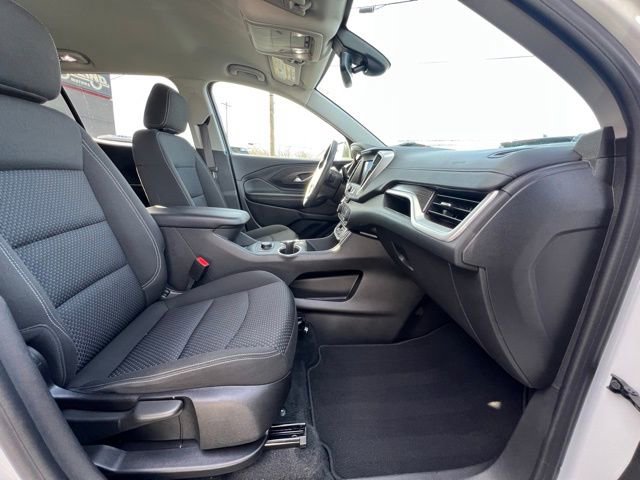 Used 2024 GMC Terrain SLE image 8