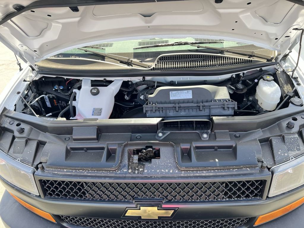 New 2025 Chevrolet Express 2500 w/ Driver Convenience Package image 28