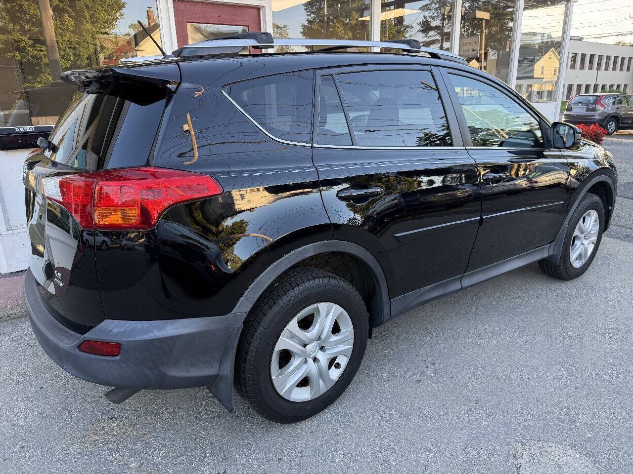 Used 2014 Toyota RAV4 LE AWD/4WD image 37