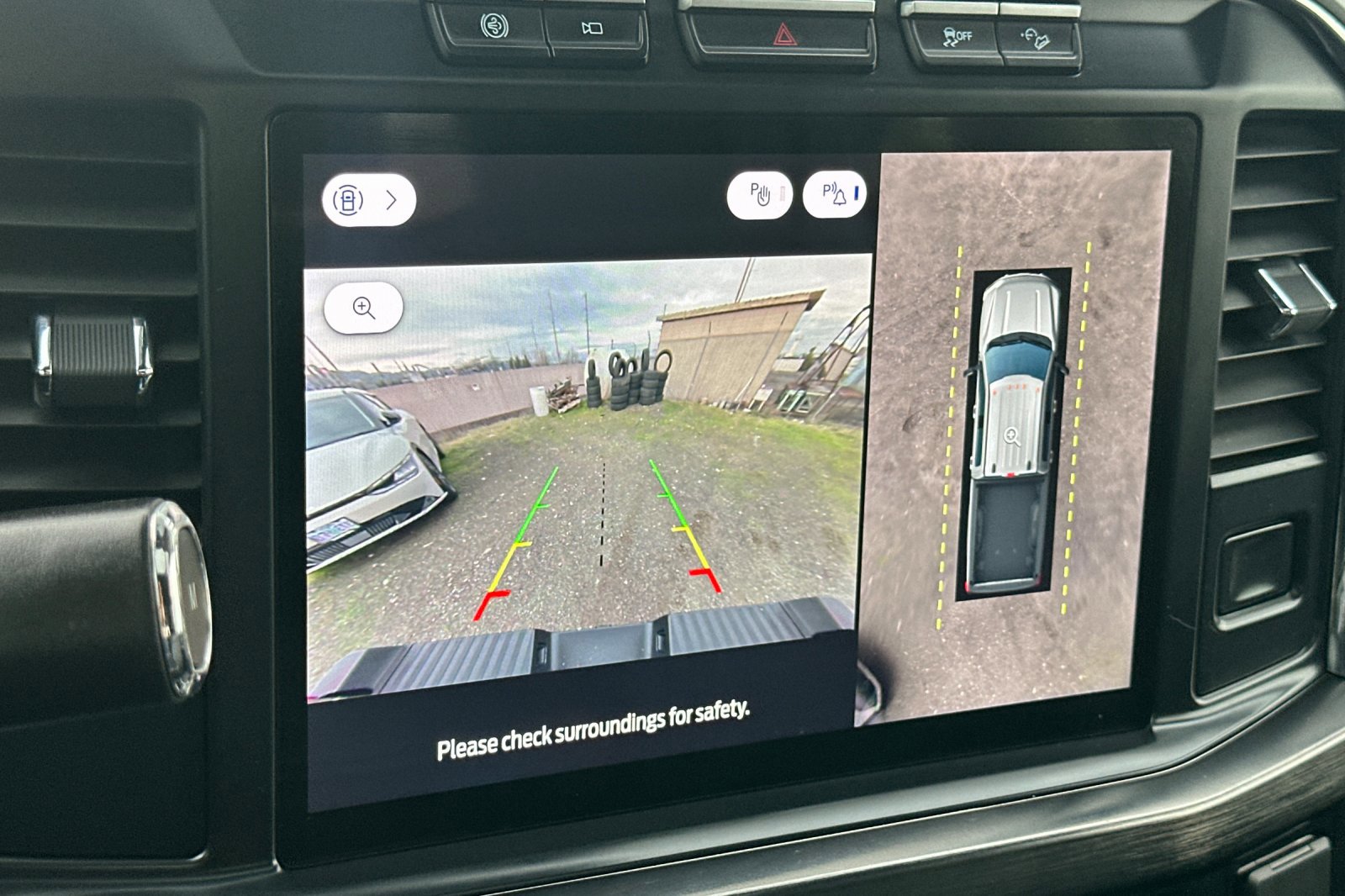 Used 2024 Ford F350 Lariat w/ Sport Appearance Package image 20