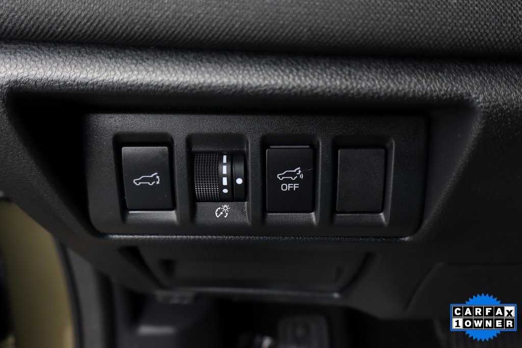 Used 2023 Subaru Outback Premium image 16