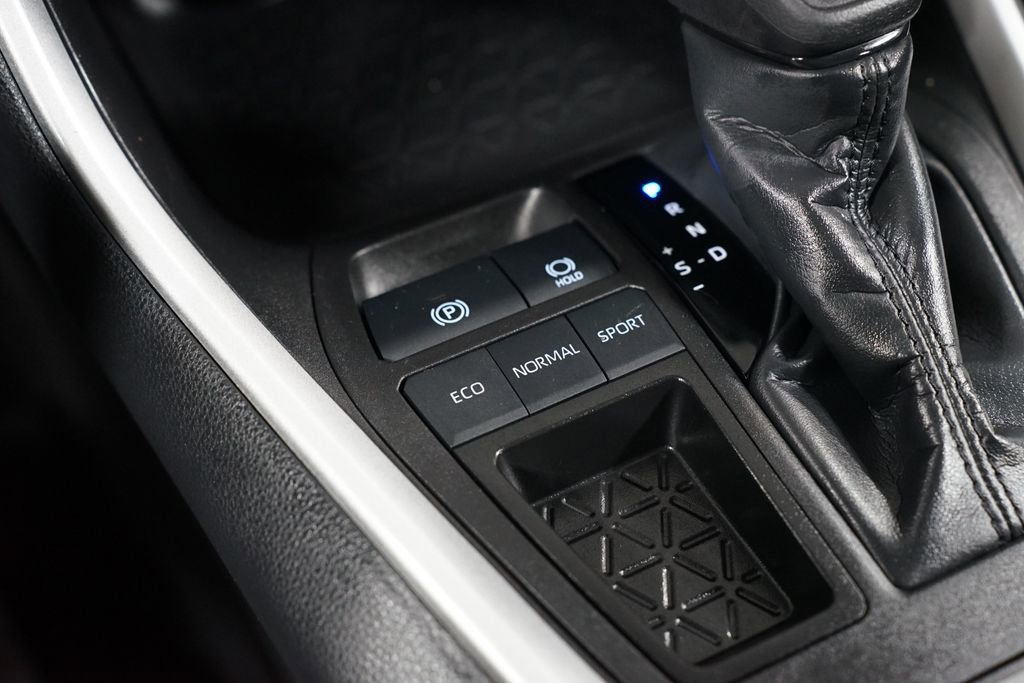 Certified 2024 Toyota RAV4 XLE image 22