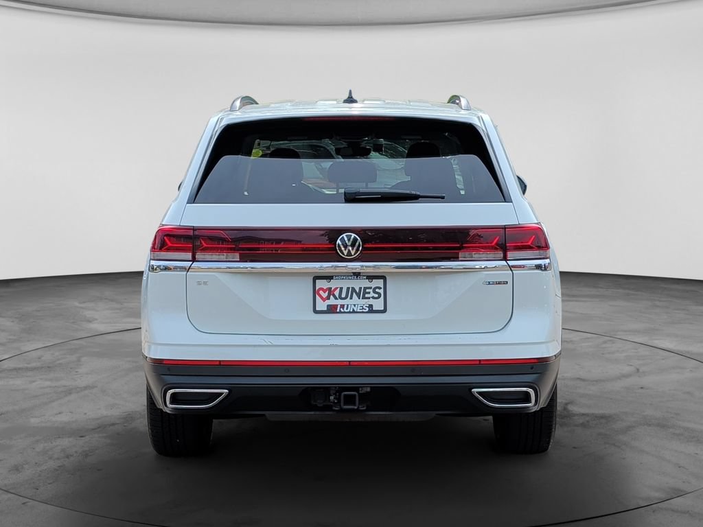 Used 2025 Volkswagen Atlas SE AWD/4WD image 6