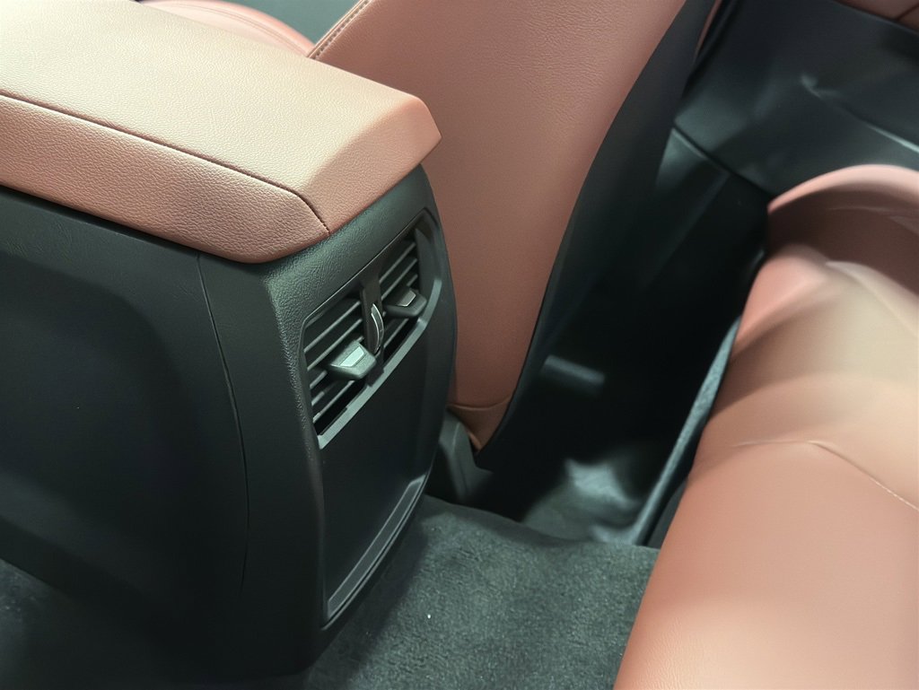 Used 2025 BMW 430i xDrive Coupe w/ Convenience Package image 20