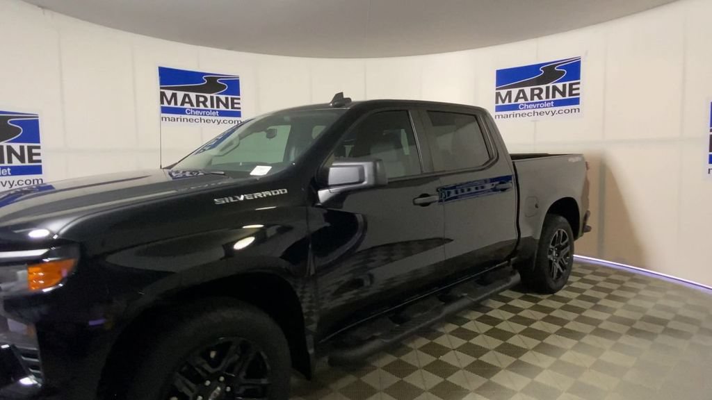 Used 2023 Chevrolet Silverado 1500 Custom AWD/4WD image 6