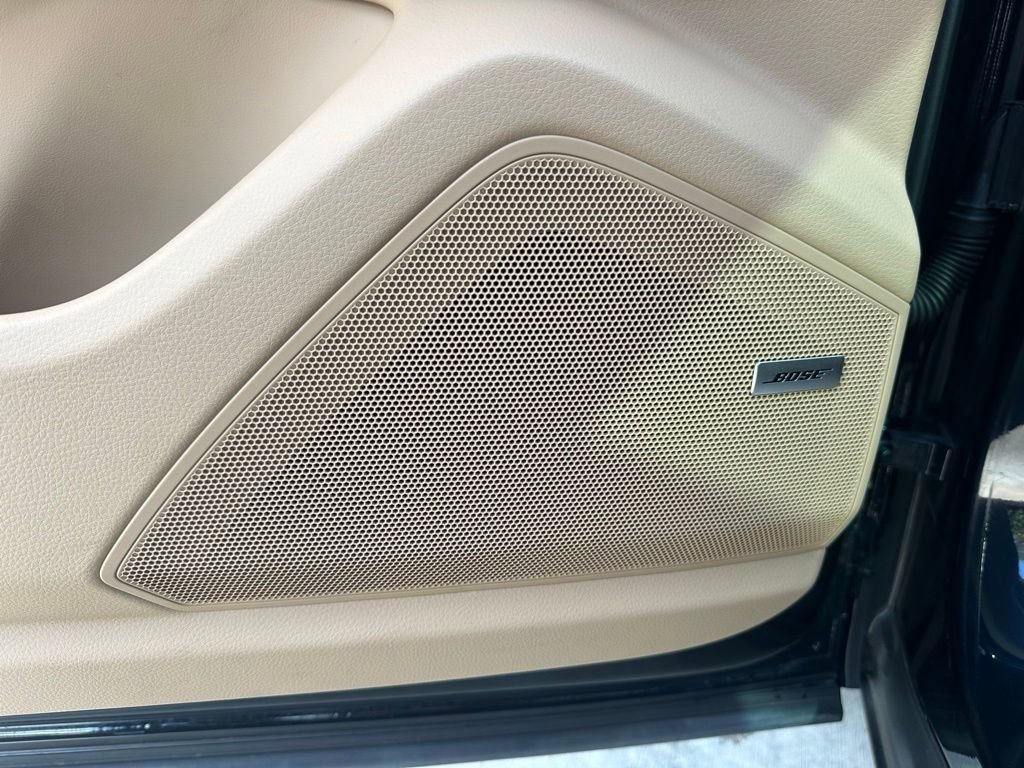 Certified 2023 Porsche Cayenne Platinum Edition image 21