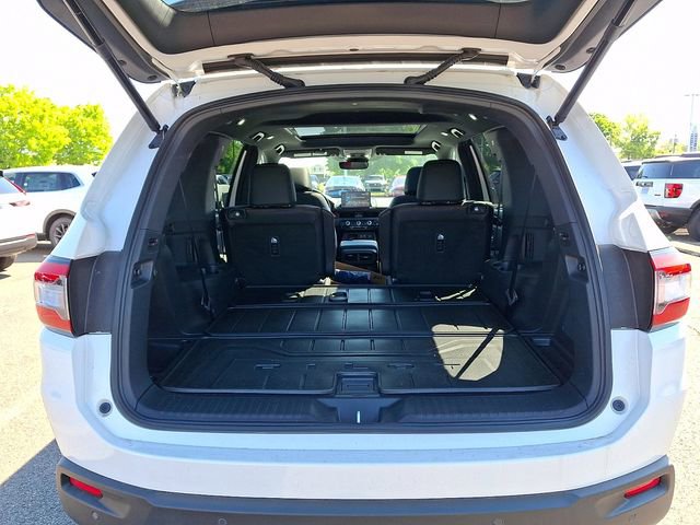Used 2025 Honda Pilot TrailSport image 30