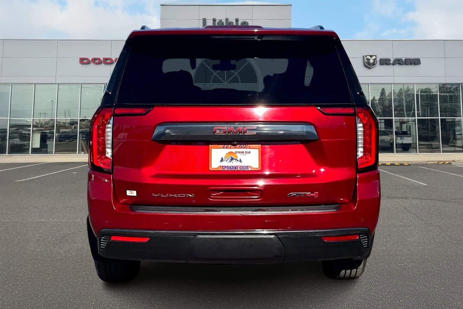 Used 2022 GMC Yukon AT4 image 5