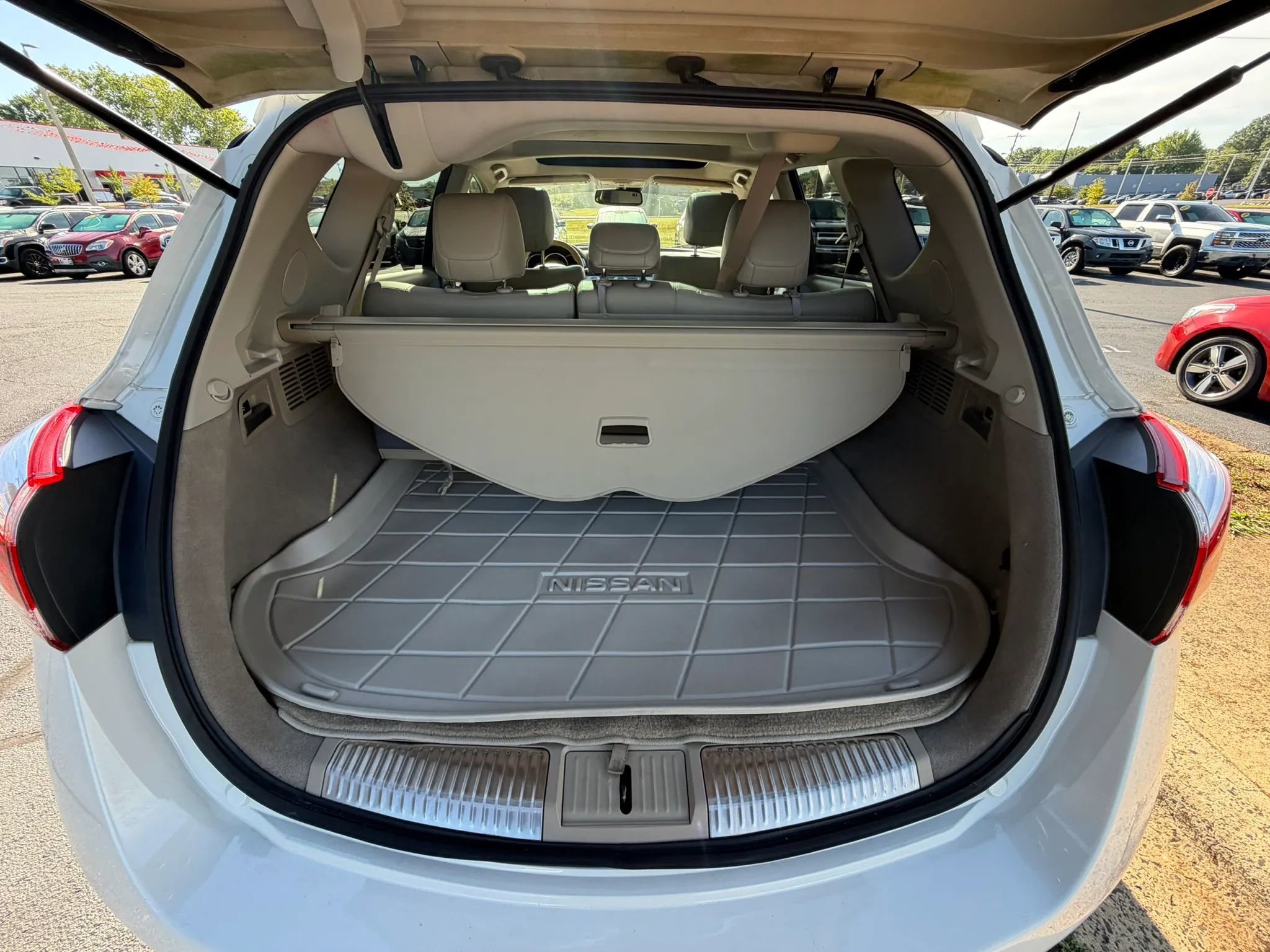 Used 2012 Nissan Murano SL AWD/4WD image 9