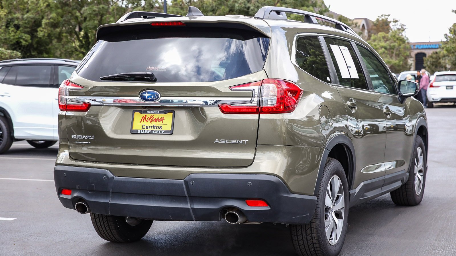 Used 2024 Subaru Ascent Premium w/ Convenience Package image 9