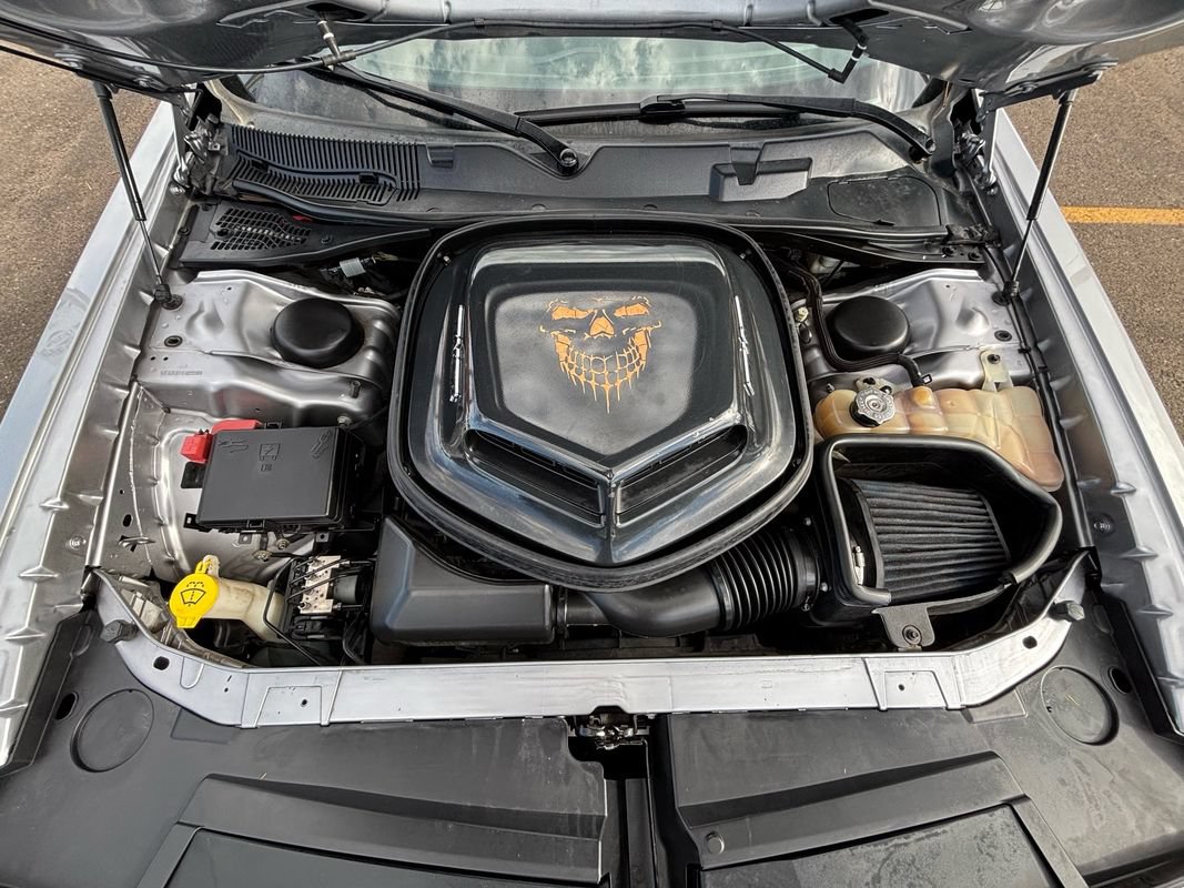 Used 2015 Dodge Challenger R/T Plus RWD image 33