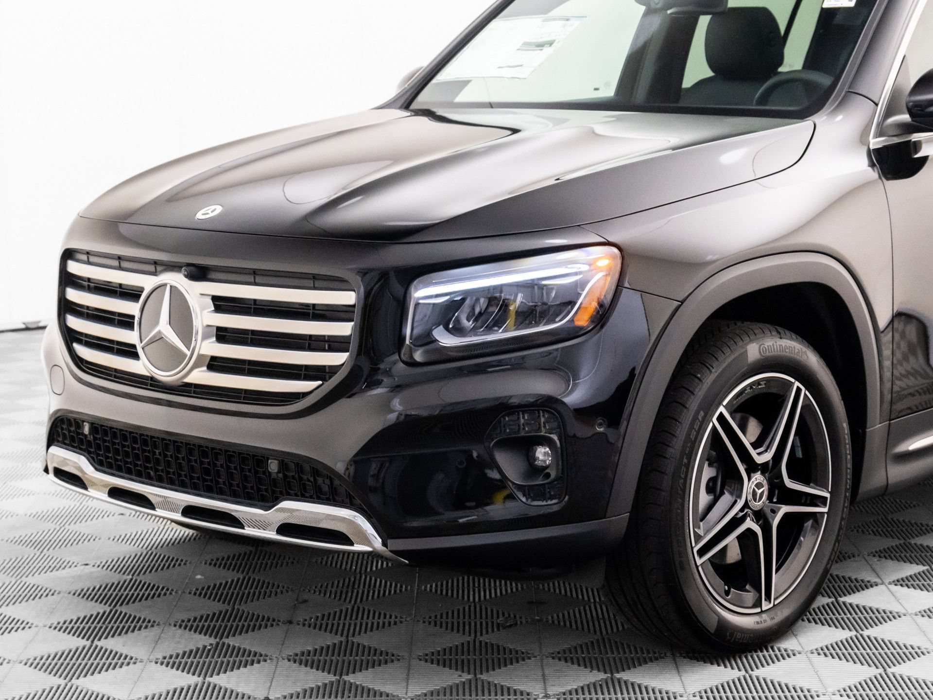 New 2026 Mercedes-Benz GLB 250 4MATIC image 36