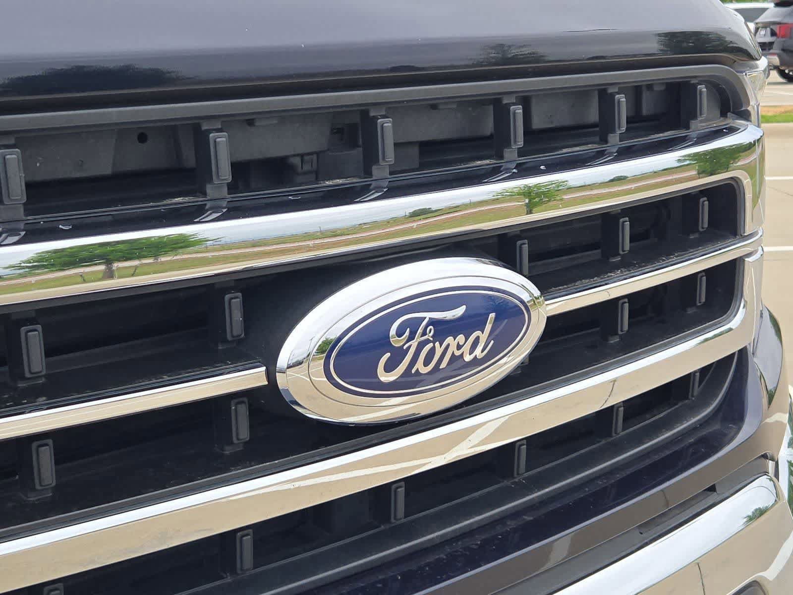 Used 2021 Ford F150 Lariat w/ Trailer Tow Package AWD/4WD image 10