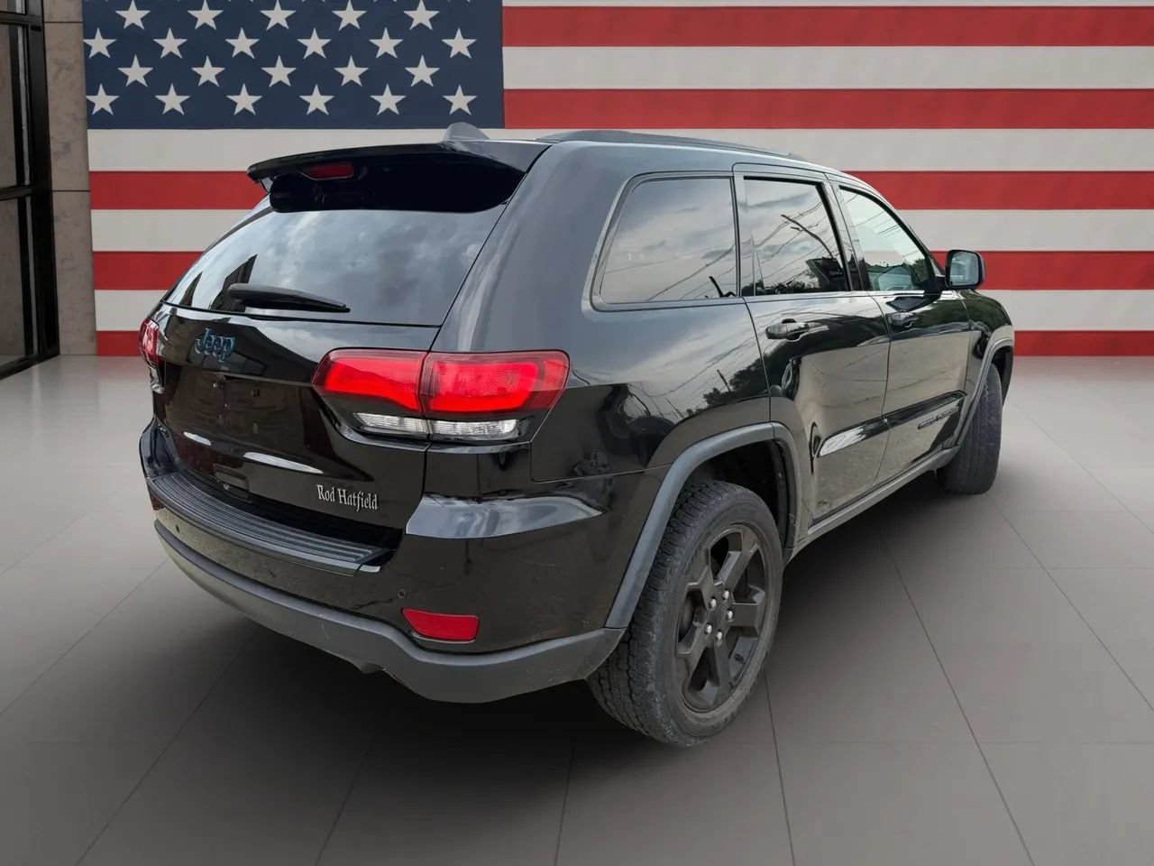 Used 2019 Jeep Grand Cherokee Laredo AWD/4WD image 7