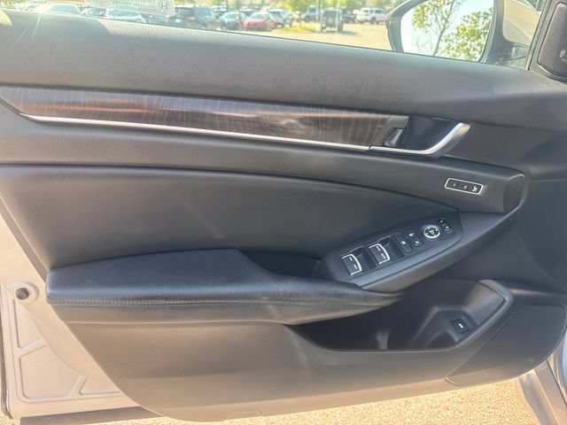 Used 2018 Honda Accord EX-L image 9