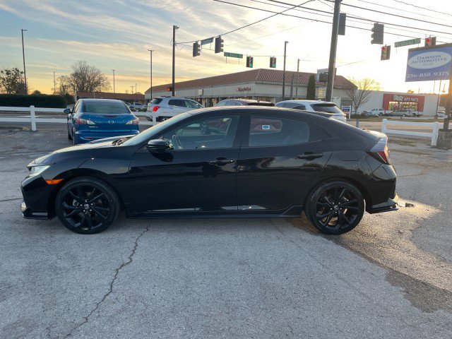 Used 2019 Honda Civic Sport image 2