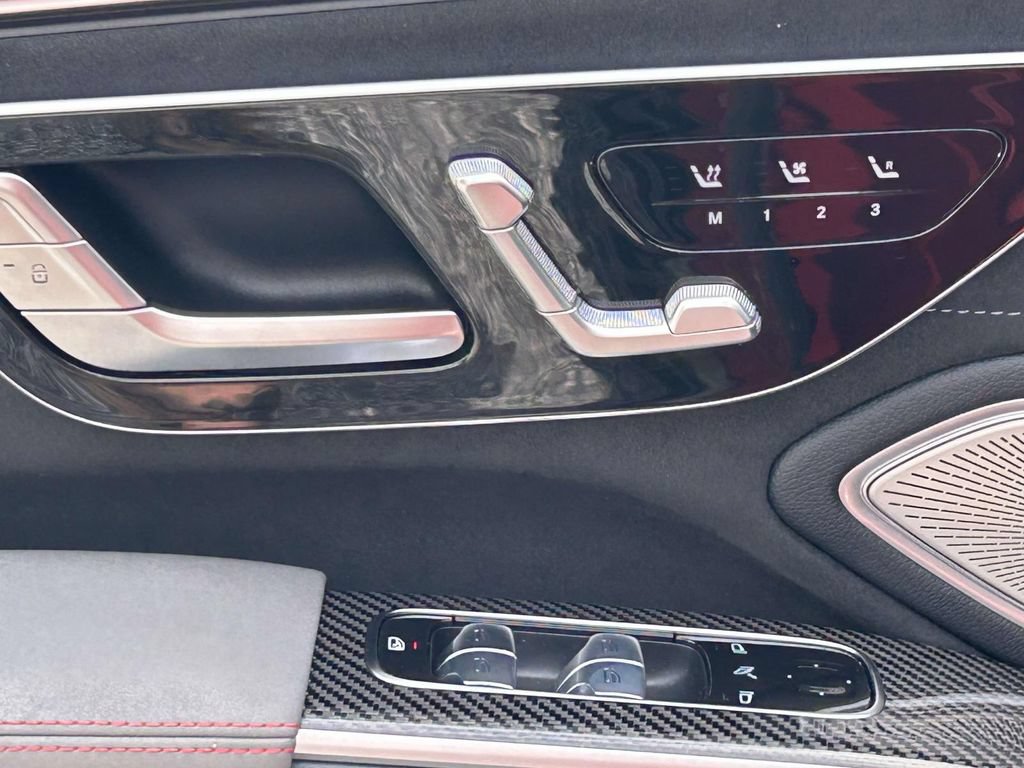 Used 2022 Mercedes-Benz EQS AMG 4MATIC image 17