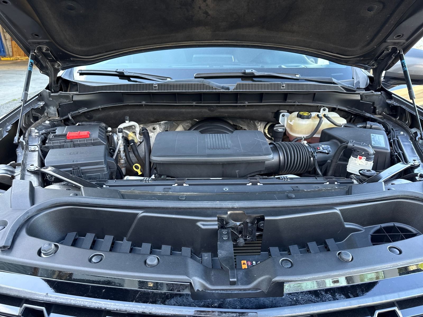 Used 2021 Chevrolet Suburban LS w/ Driver Alert Package image 22