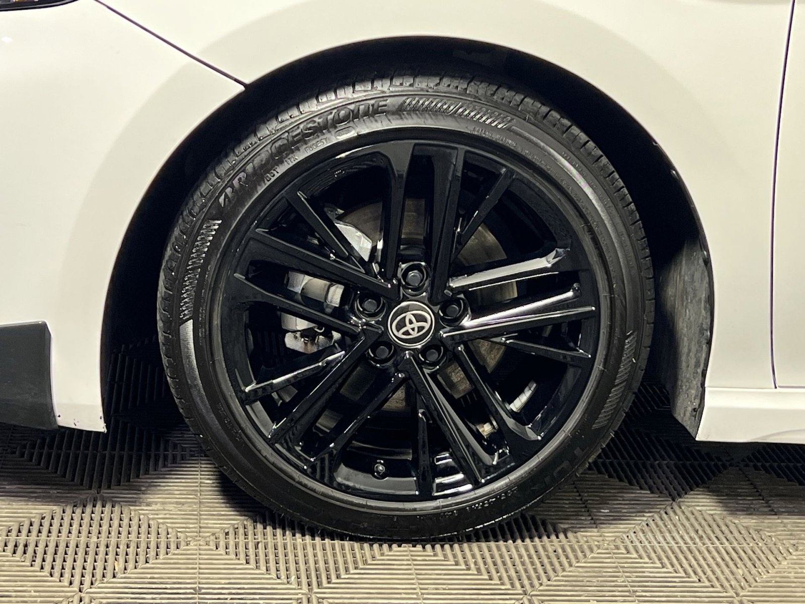 Used 2025 Toyota Camry SE image 12