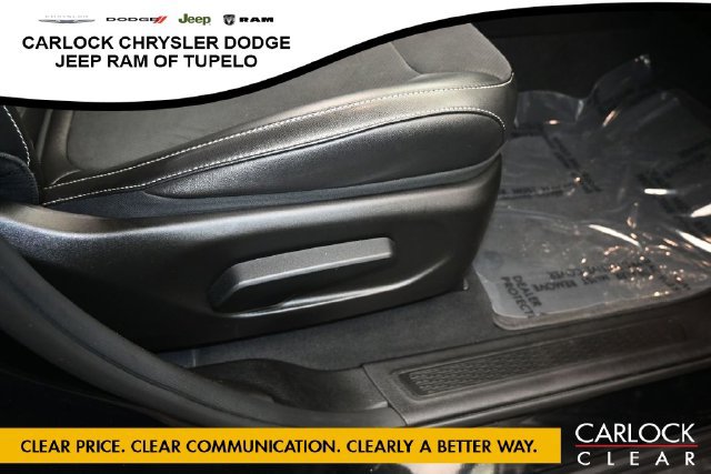 Used 2023 Jeep Grand Cherokee Altitude AWD/4WD image 37