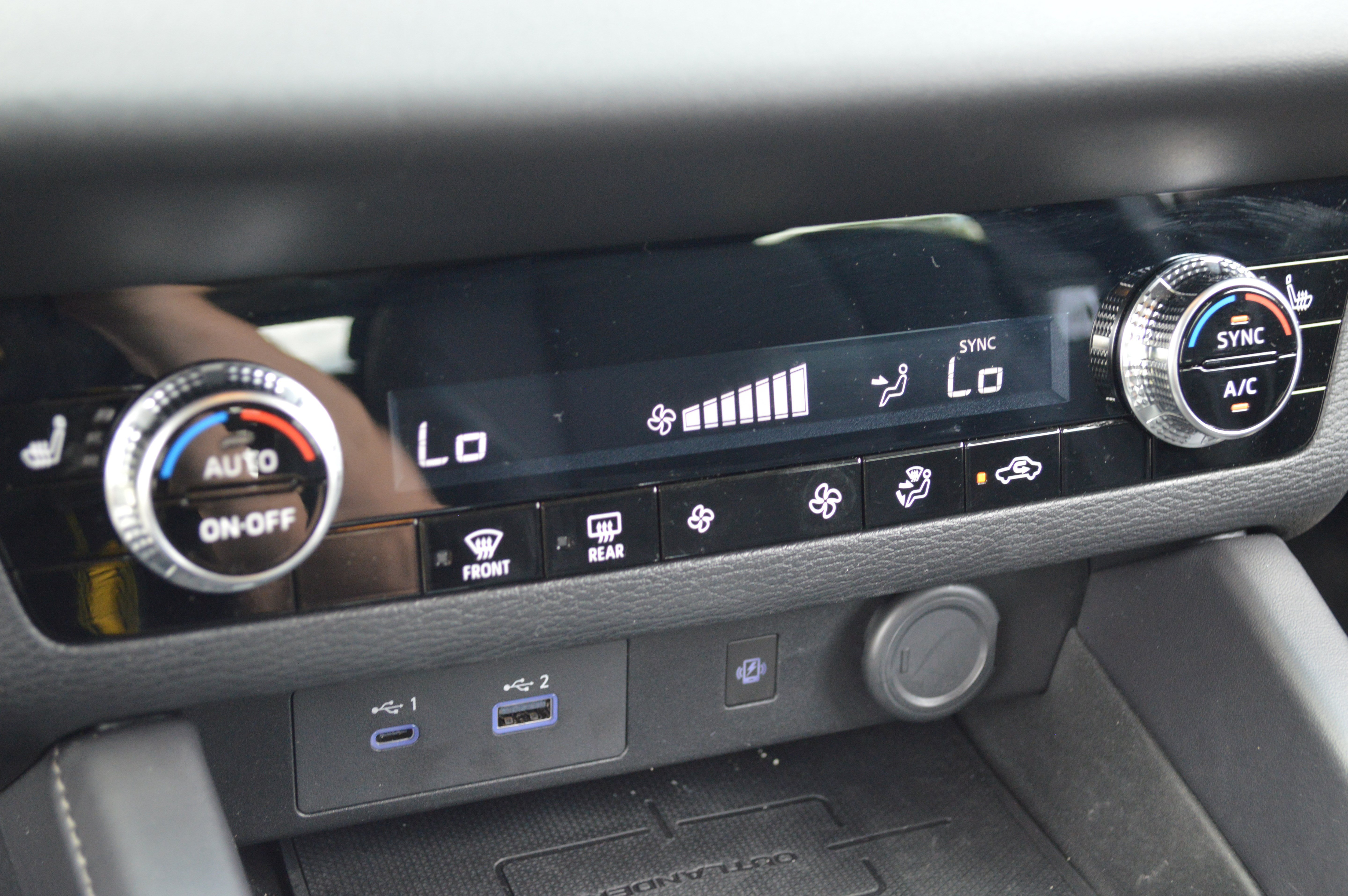 Used 2024 Mitsubishi Outlander SE FWD image 26