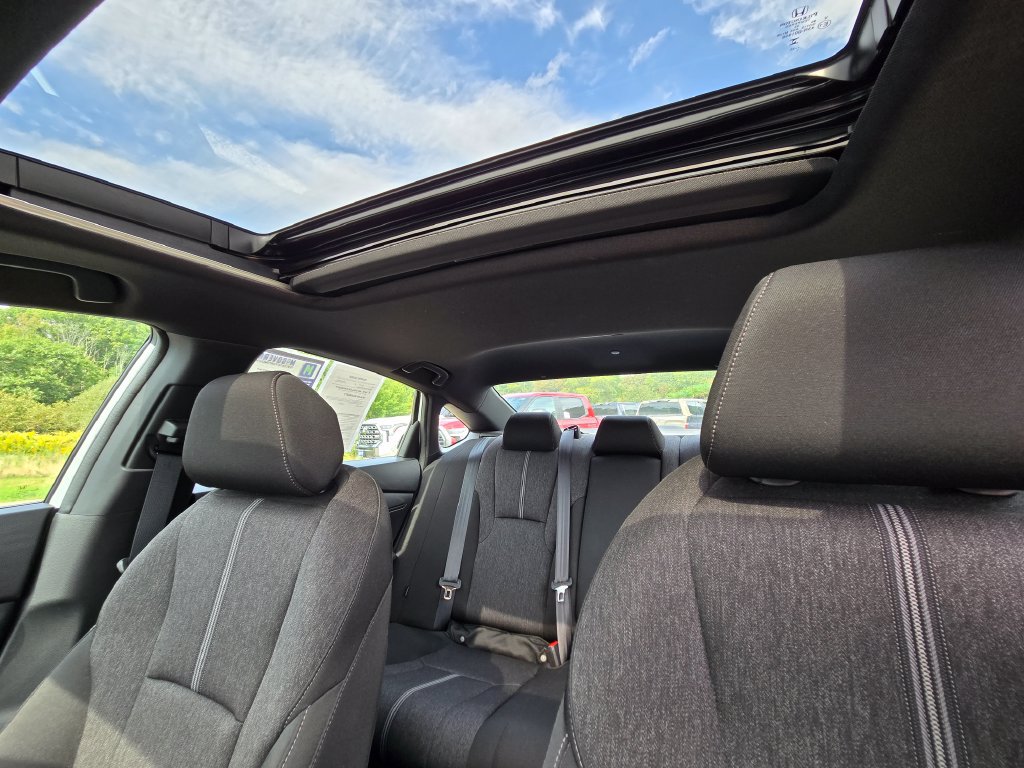 Used 2023 Honda Accord Sport image 28