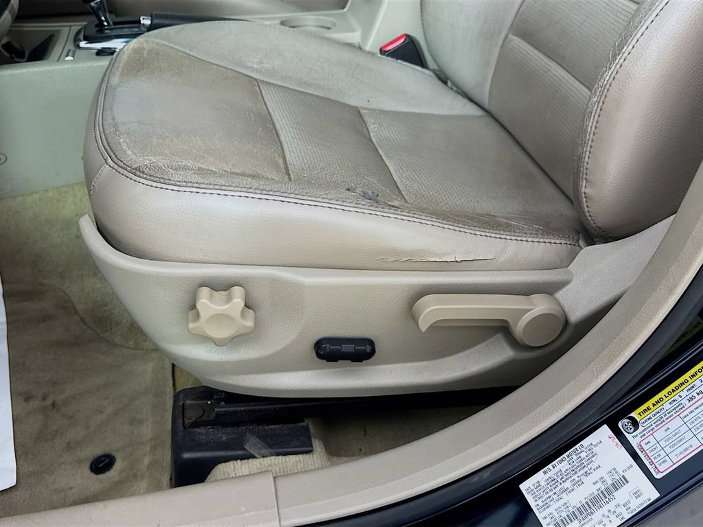Used 2009 Ford Fusion SEL FWD image 21