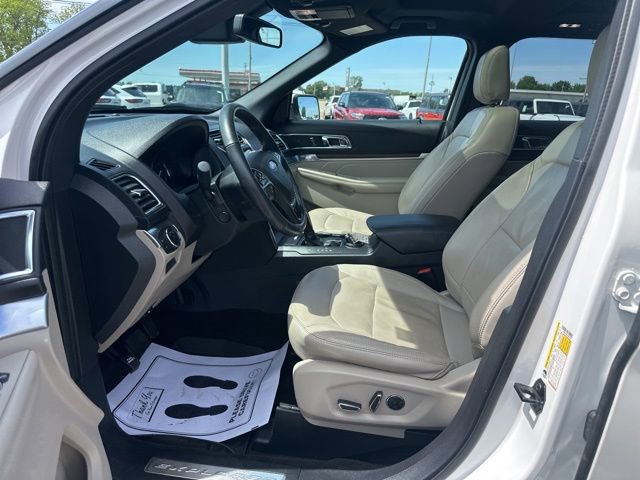 Used 2018 Ford Explorer Limited w/ Equipment Group 301A FWD image 34