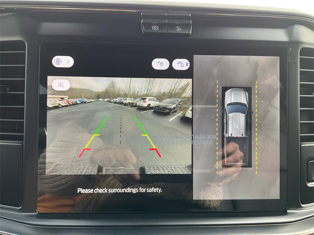 New 2026 Ford F250 Lariat w/ Chrome Package image 24