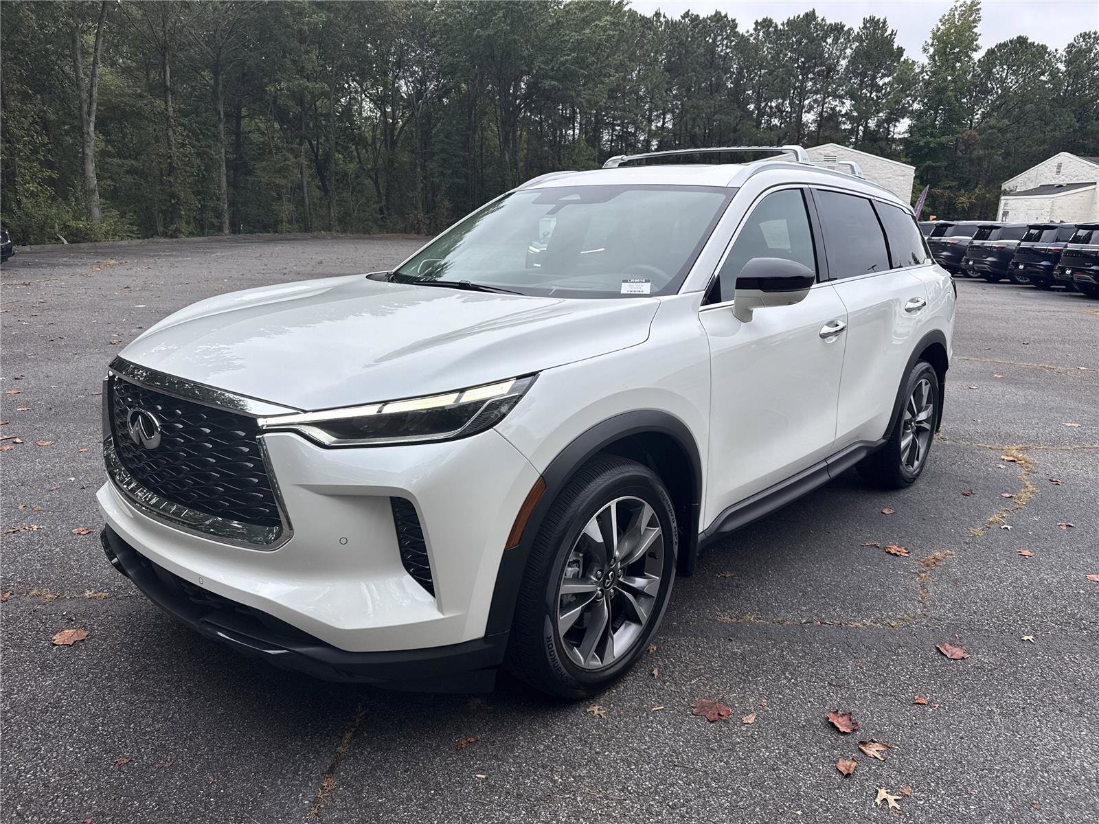 Certified 2025 INFINITI QX60 Luxe w/ Vision Package image 31