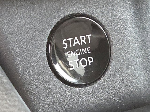 Used 2024 Nissan Rogue S image 9