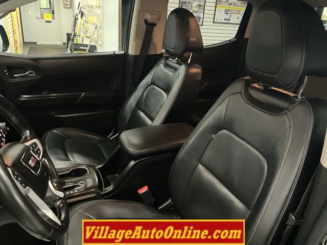 Used 2015 GMC Canyon SLT w/ Driver Alert Package image 18