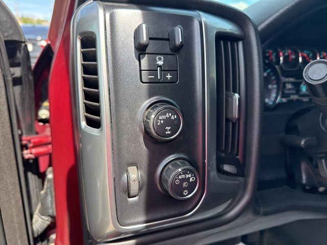 Used 2017 Chevrolet Silverado 1500 LT w/ All Star Edition image 17