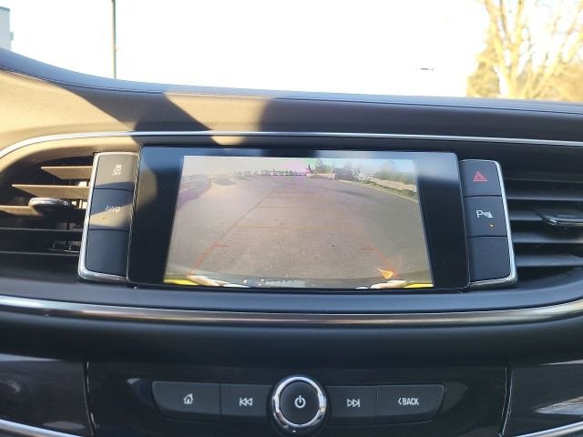 Used 2019 Buick Enclave Essence image 19