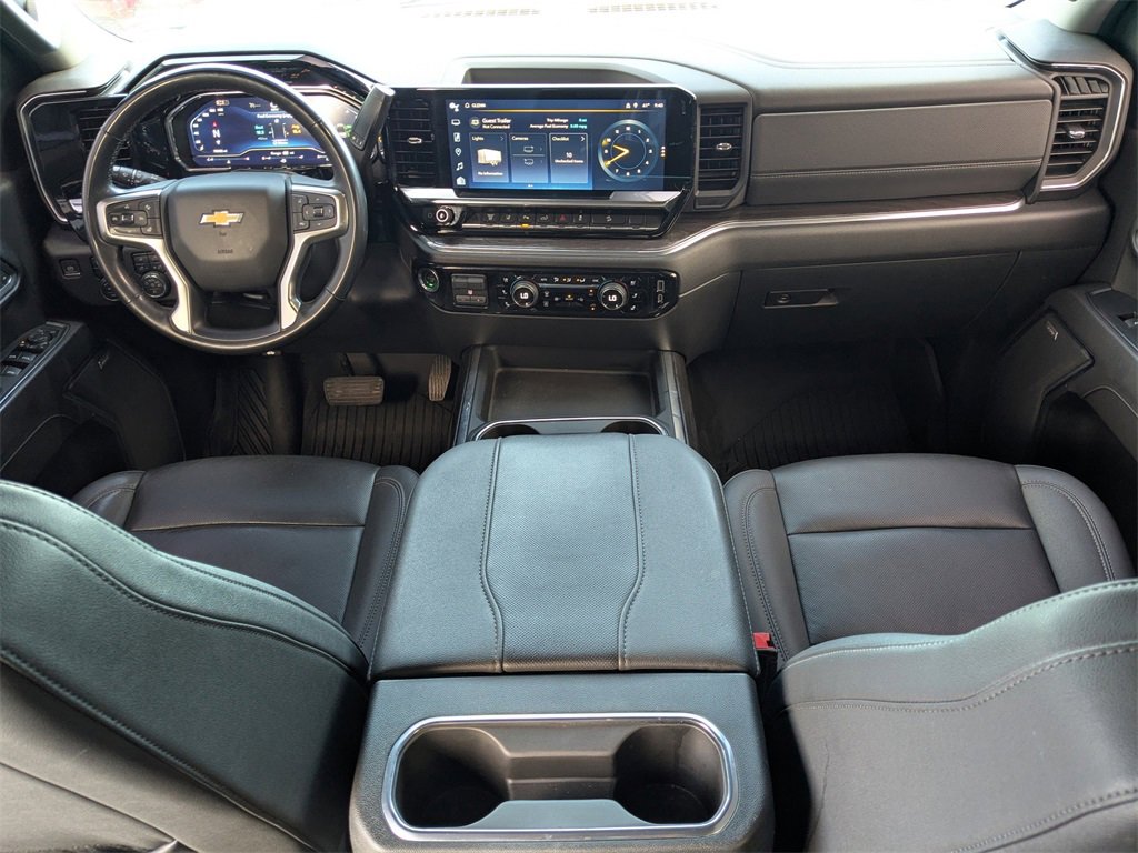 Used 2024 Chevrolet Silverado 2500 LTZ w/ LTZ Convenience Package image 15