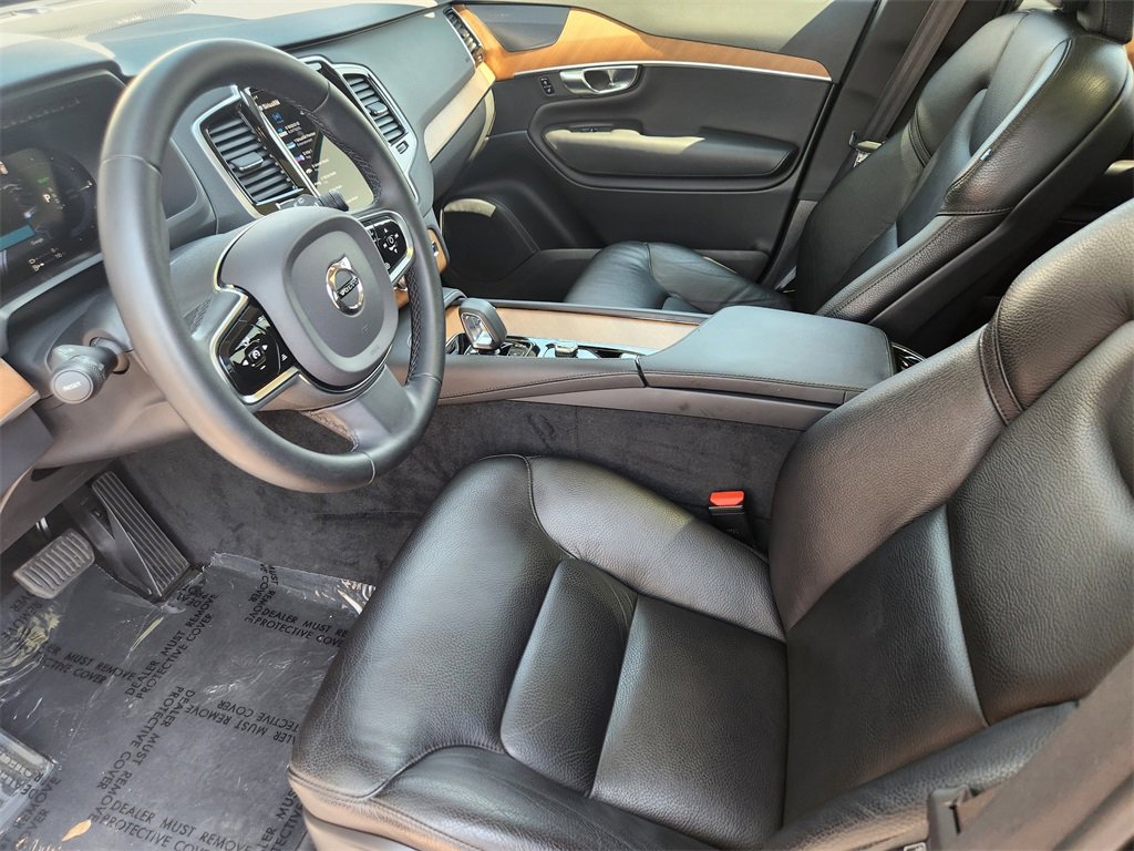 Used 2023 Volvo XC90 T8 Plus w/ Protection Package Premier image 7