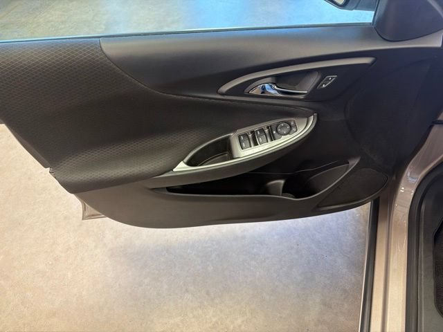 Used 2024 Chevrolet Malibu LT FWD image 12