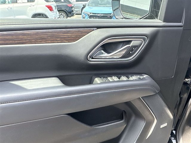 Certified 2023 Chevrolet Suburban High Country w/ Advanced Technology Package AWD/4WD image 23