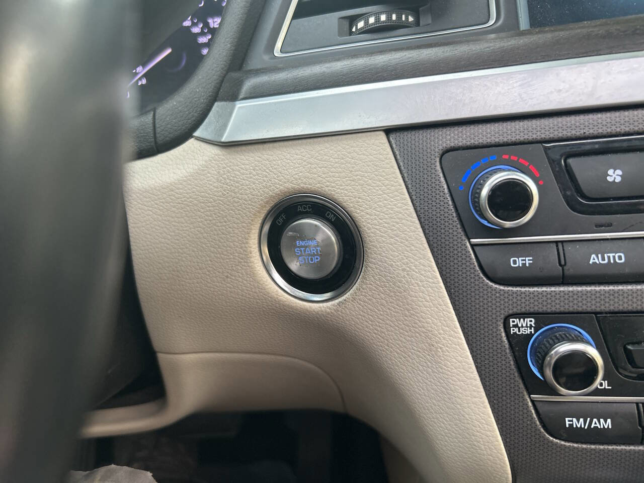 Used 2017 Genesis G80 3.8 w/ Option Group 03 image 36