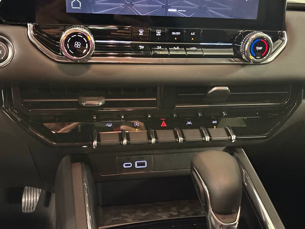 New 2026 GMC Canyon Elevation image 32