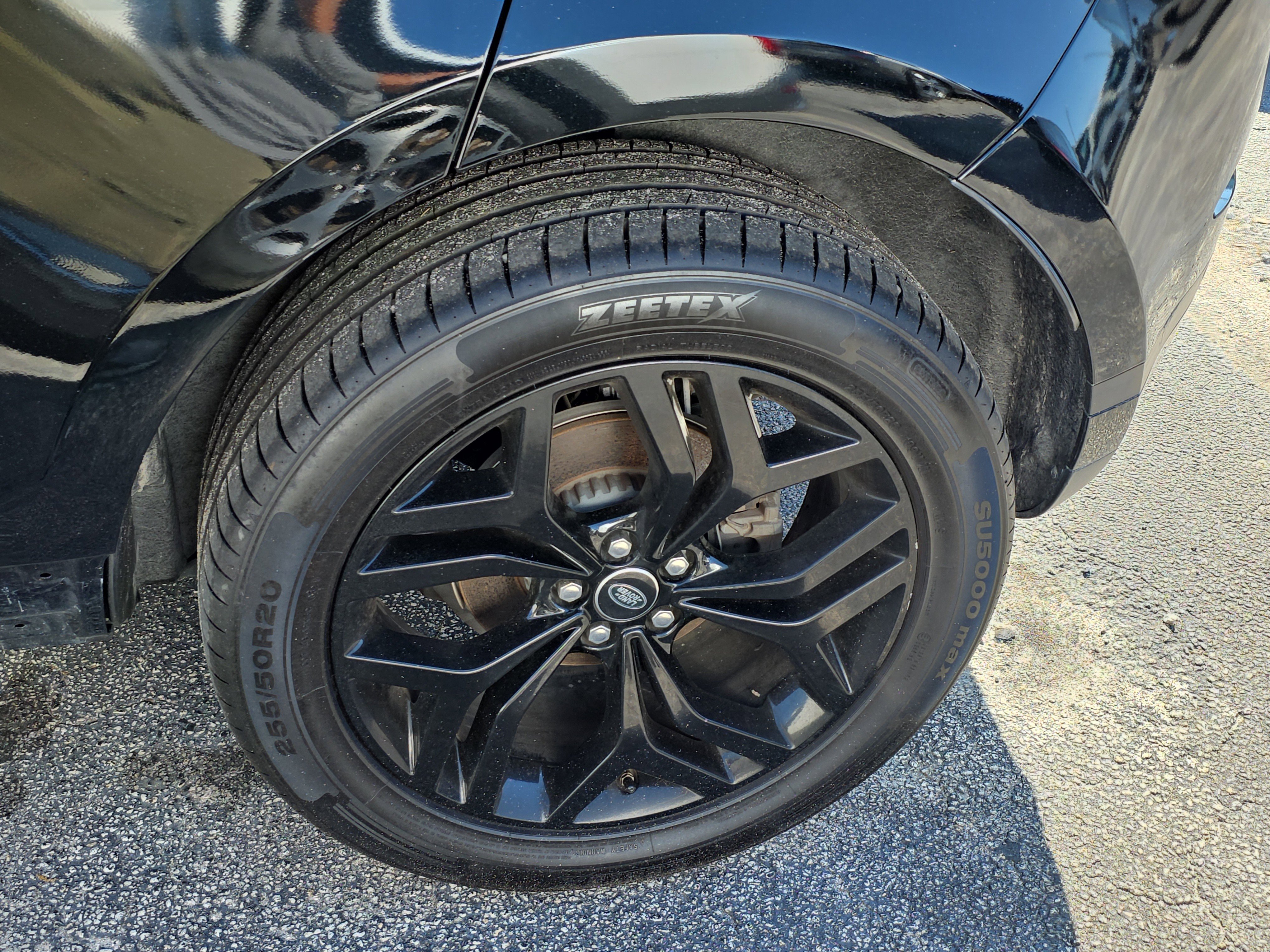 Used 2020 Land Rover Range Rover Evoque S image 4