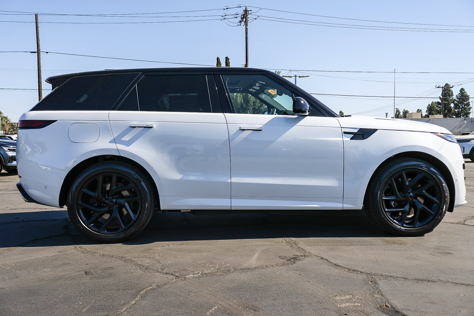New 2027 Land Rover Range Rover Sport Battersea AWD/4WD image 4