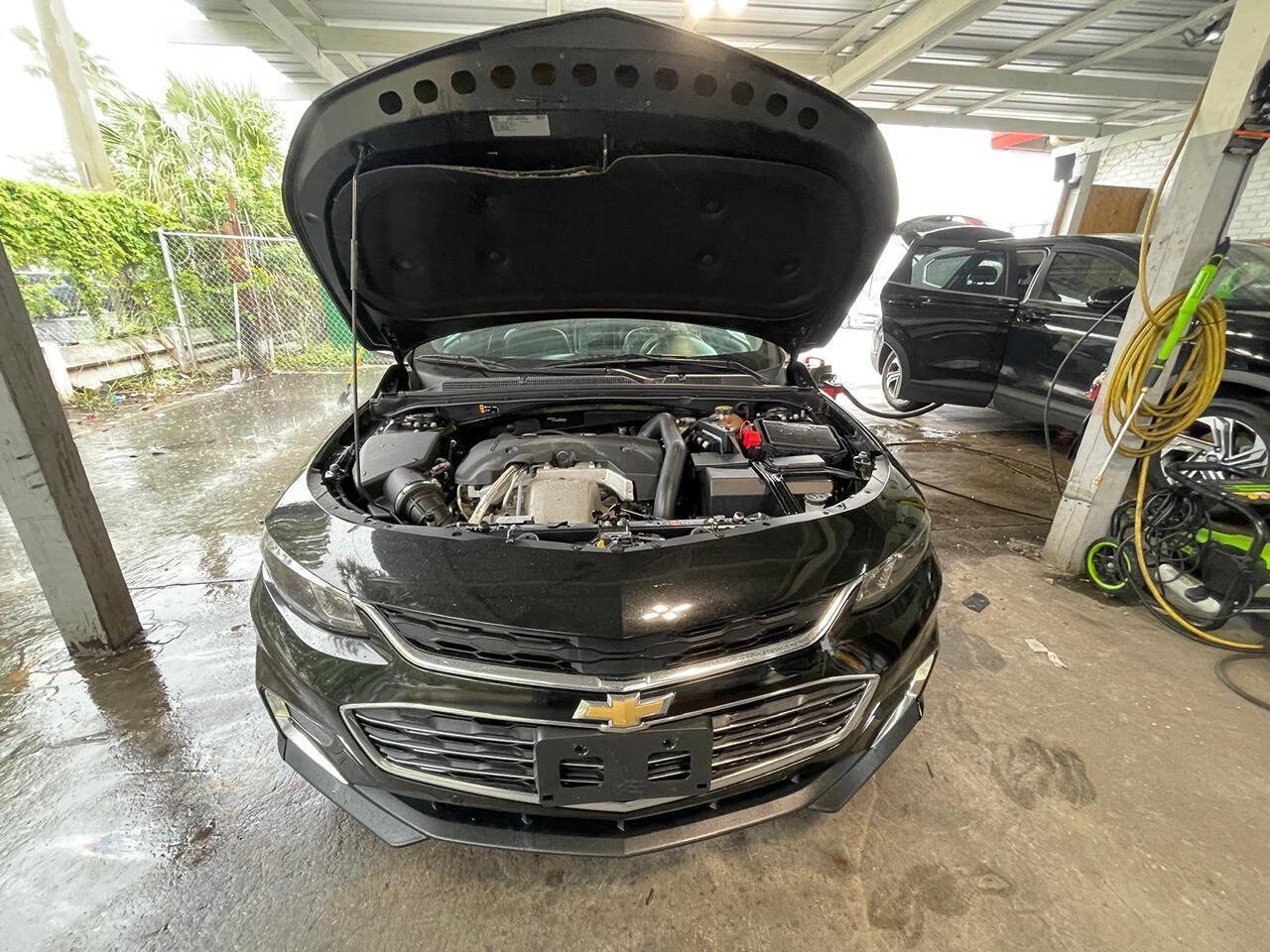 Used 2016 Chevrolet Malibu Premier w/ Driver Confidence Package II FWD image 2