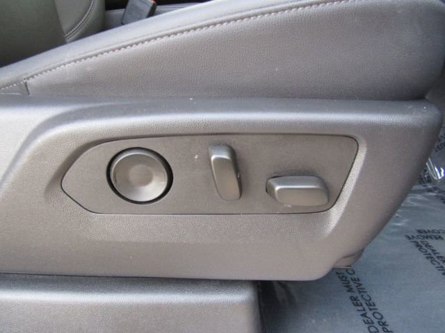 Used 2025 GMC Sierra 1500 SLT image 19